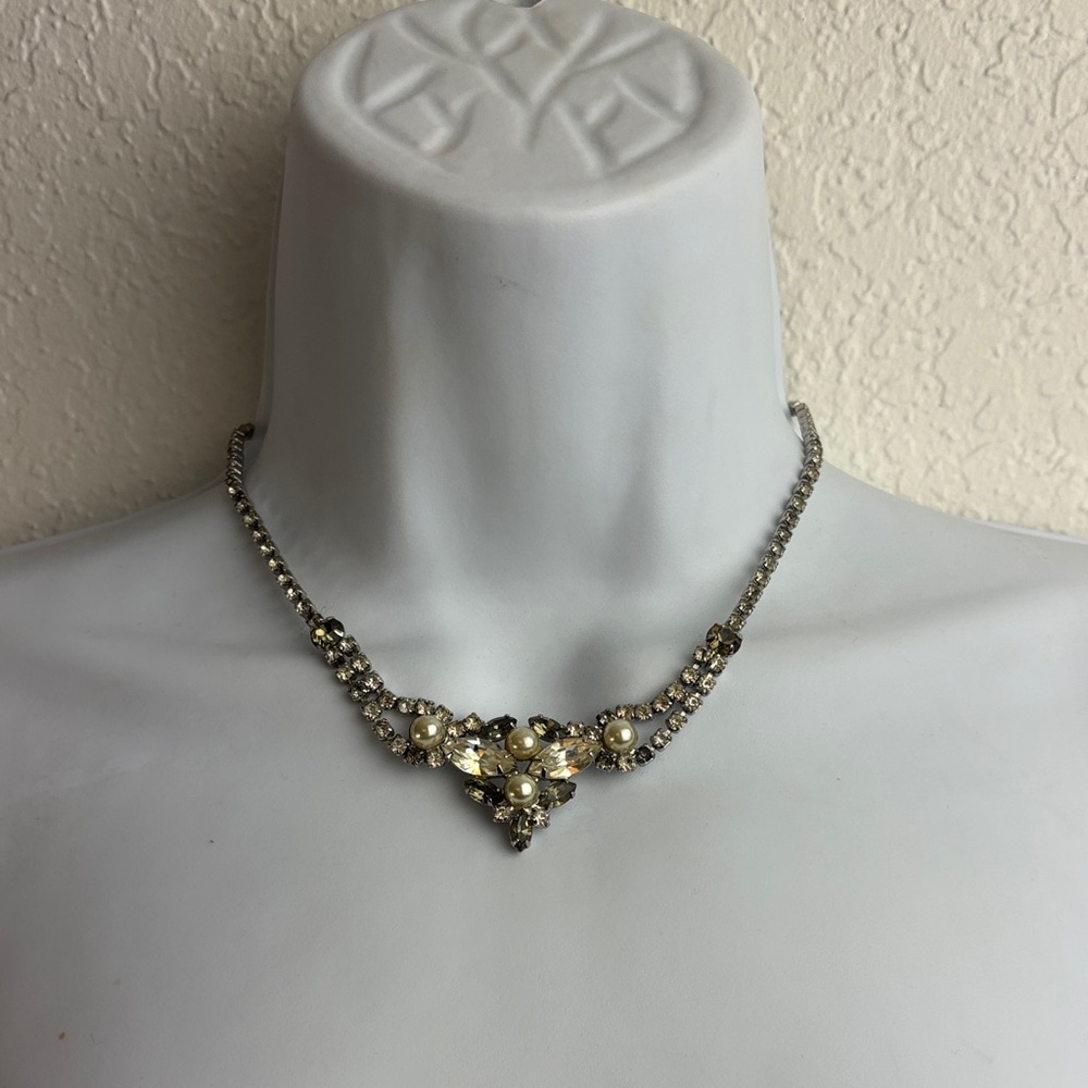 Vintage Elegant Silver Necklace with Rhinestone /Green Stones and Pearl Accents